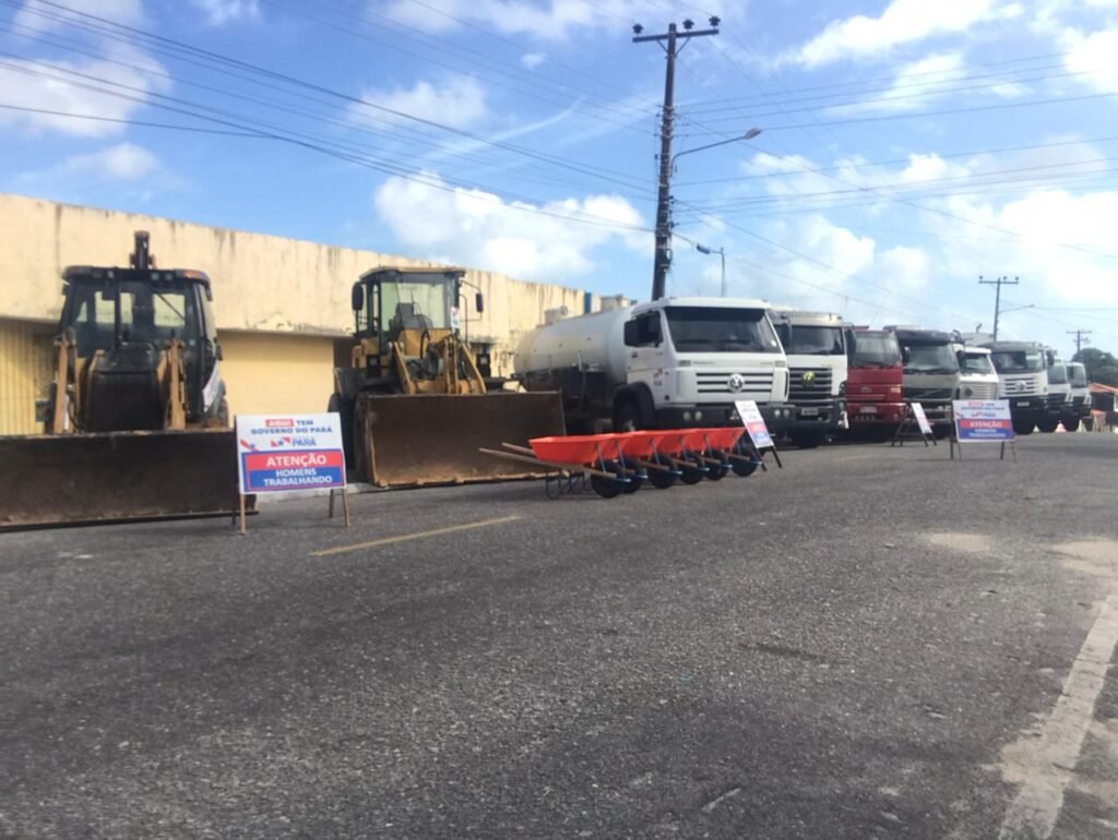 Limpeza rural, urbana e costeira, realizada em Salinópolis-PA